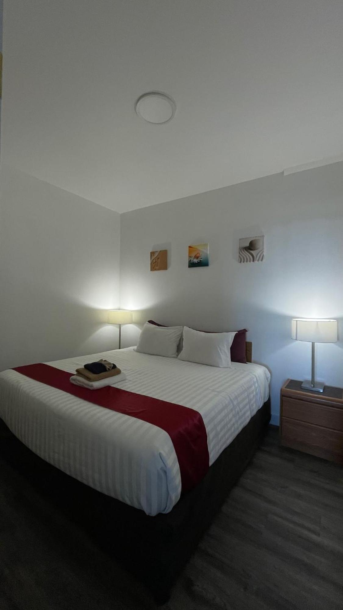 Sand Pebbles Inn Колікум-Біч Екстер'єр фото